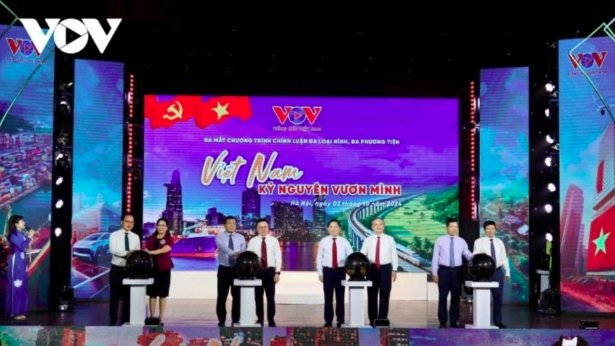 VOV launches multimedia political programme on Vietnam’s development in new era